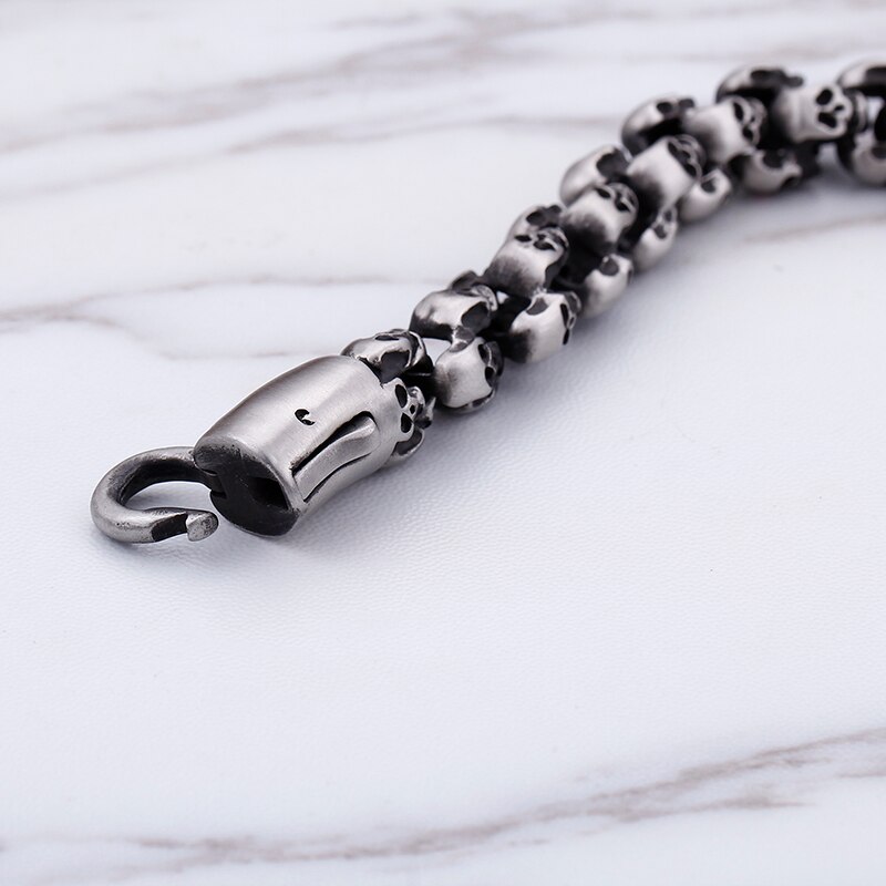 Men's Skulls Shaped Bracelet
